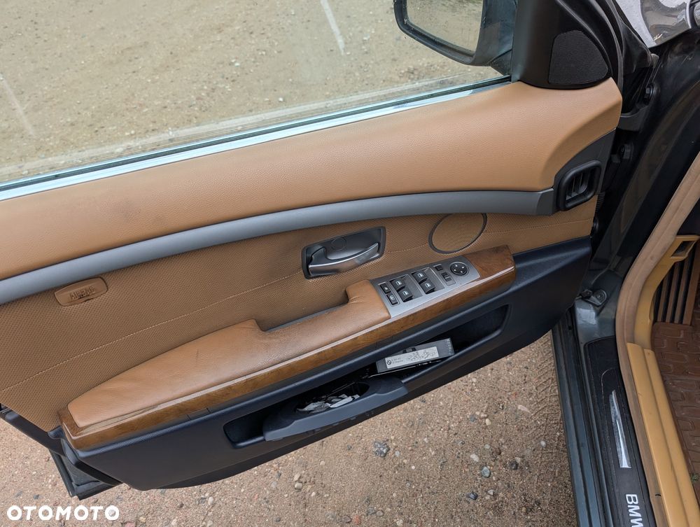 BMW Seria 7 740d - 17