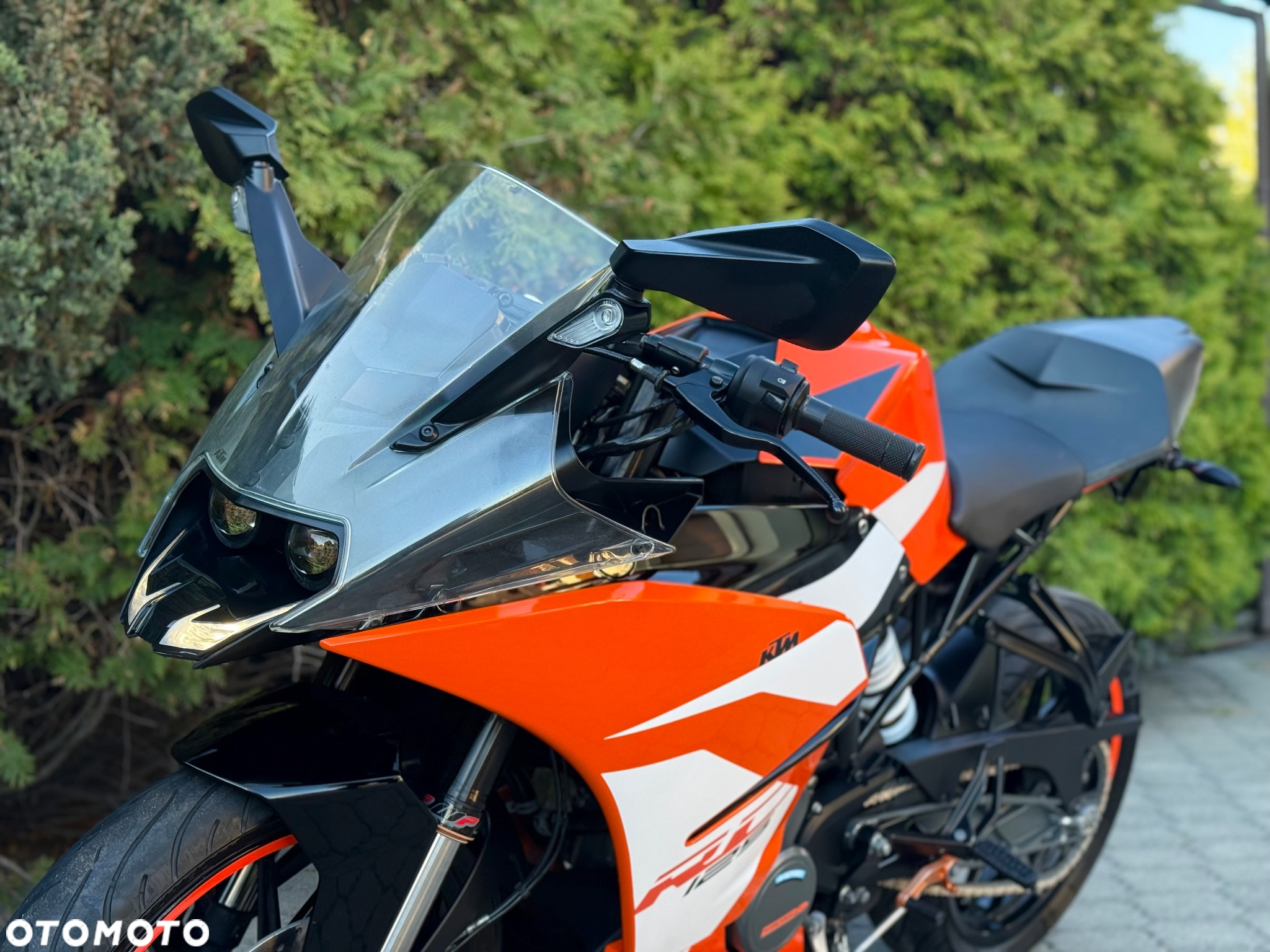 KTM RC 125 - 24
