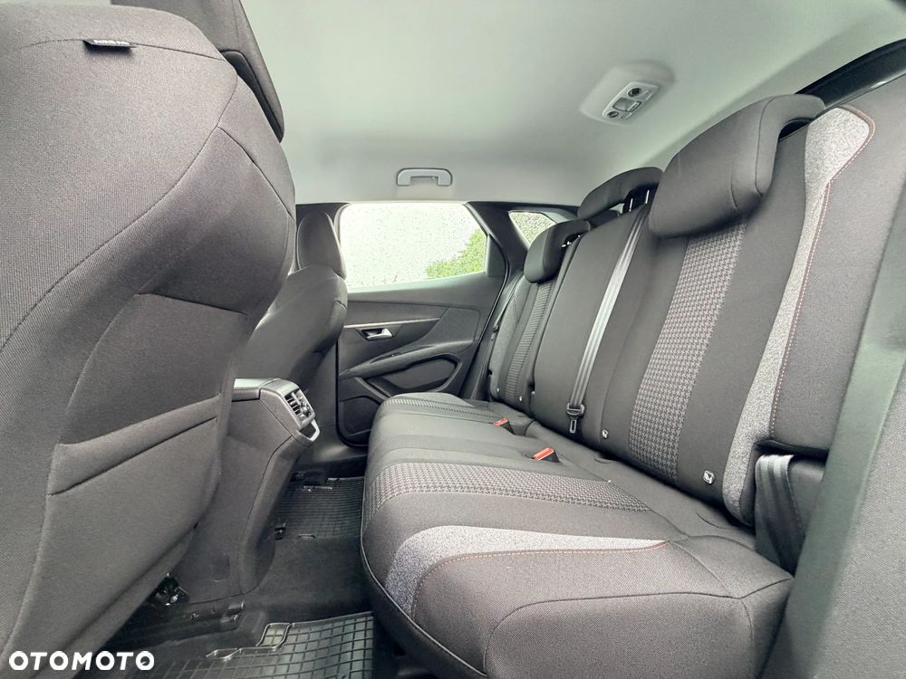 Peugeot 3008 1.5 BlueHDi Active Pack S&S EAT8 - 16