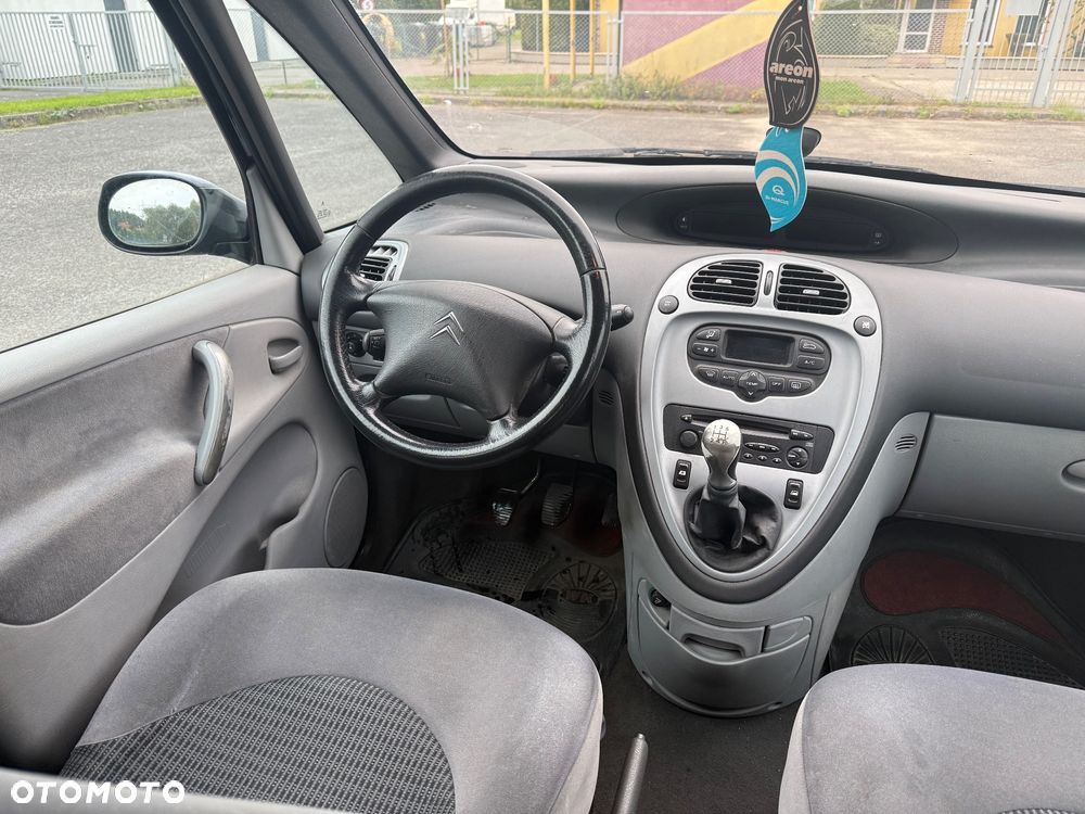Citroën Xsara Picasso 1.6 Exclusive - 10