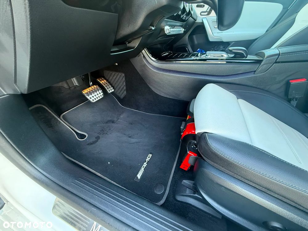Mercedes-Benz Klasa A 220 4-Matic AMG Line 7G-DCT - 15
