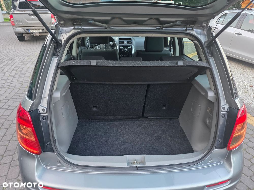 Suzuki SX4 1.6 GLX / Comfort - 12