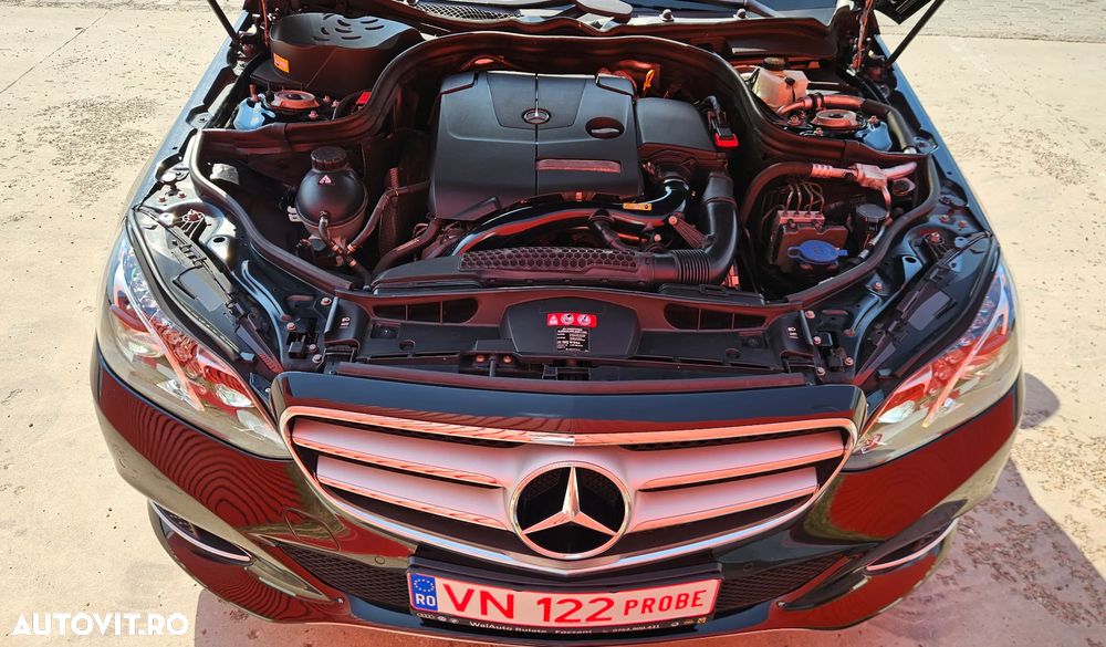 Mercedes-Benz E 200 7G-TRONIC - 15