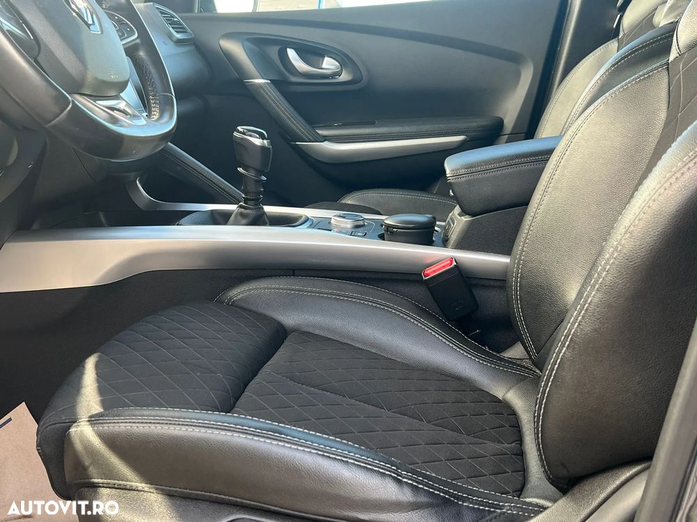 Renault Kadjar BLUE dCi 4X4 Intens - 27