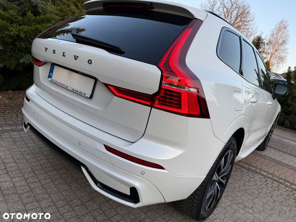 Volvo XC 60 B4 D Plus Dark - 20