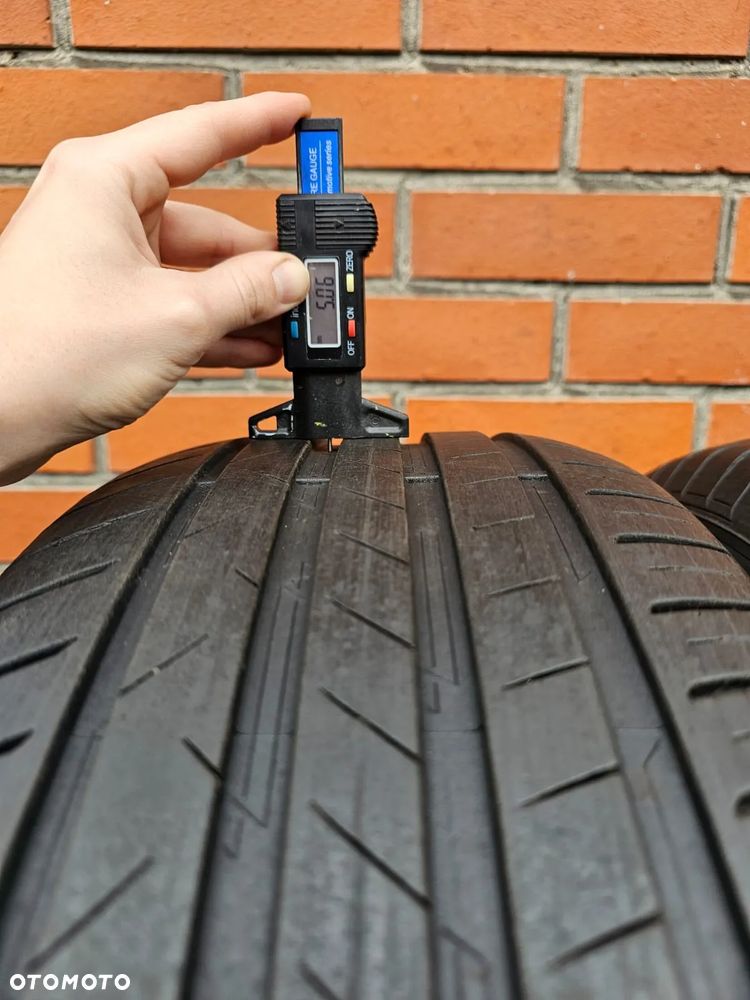 (O40) 225/60R17 99V 4,6-5,7mm 21r / Vredestein Ultrac - 4