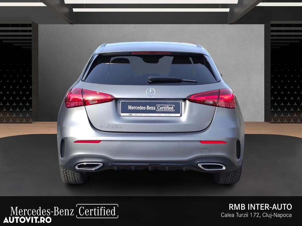 Mercedes-Benz A 250 e 8G-DCT Edition AMG Line - 16
