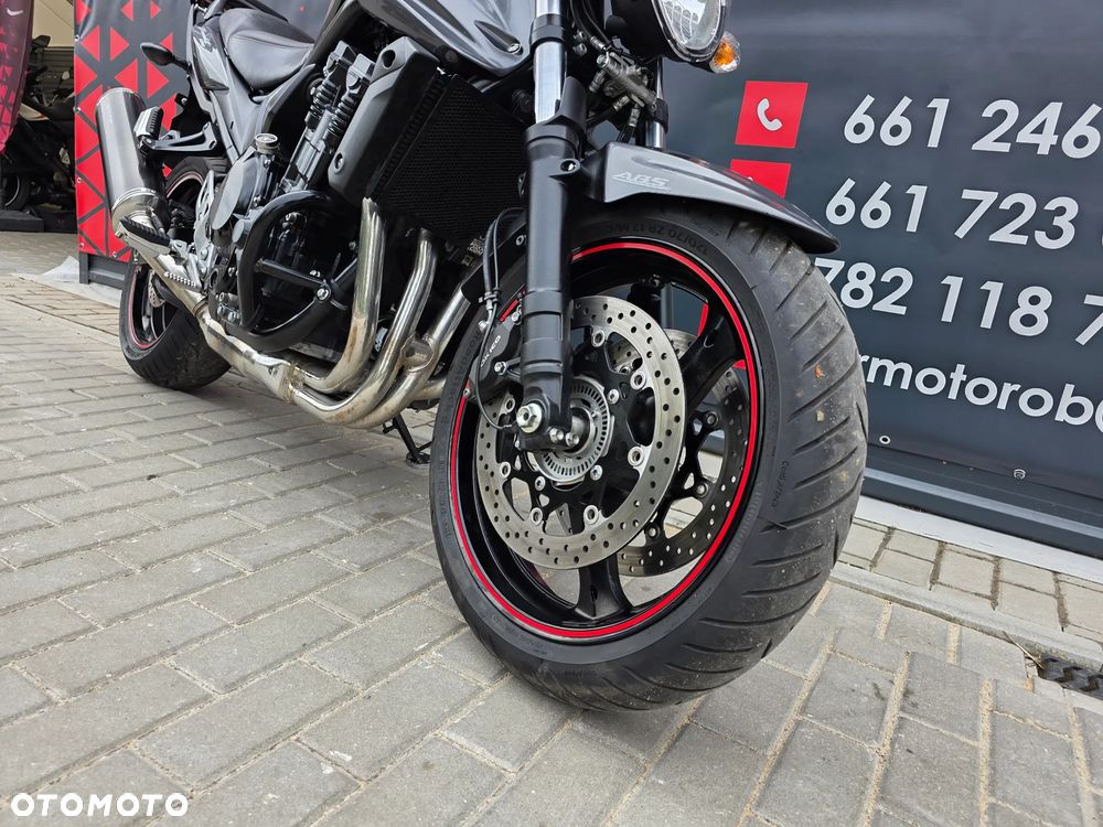 Suzuki Bandit - 25