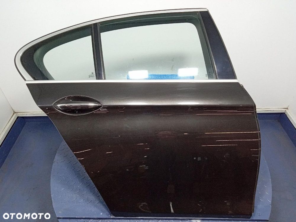 BMW 5 F10 DRZWI TYŁ PRAWE TYLNE B65 - 1