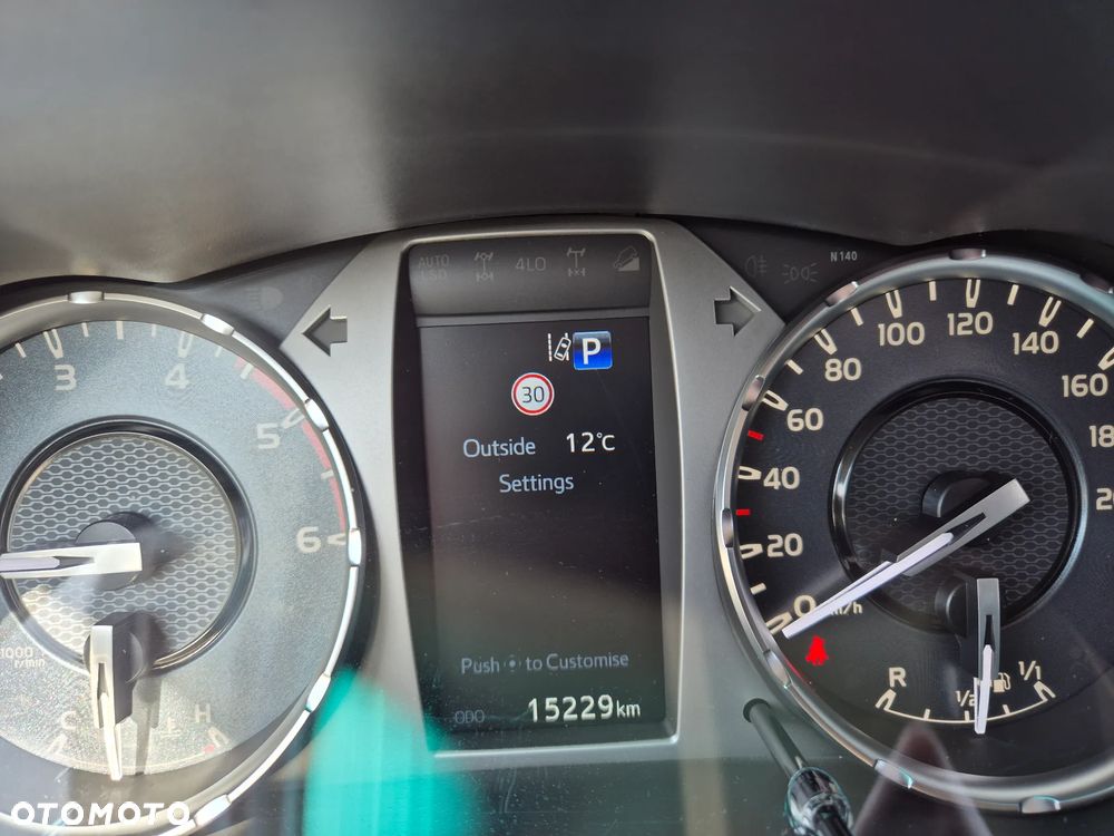 Toyota Hilux 2.4 D-4D Double Cab SR5 4x4 - 9