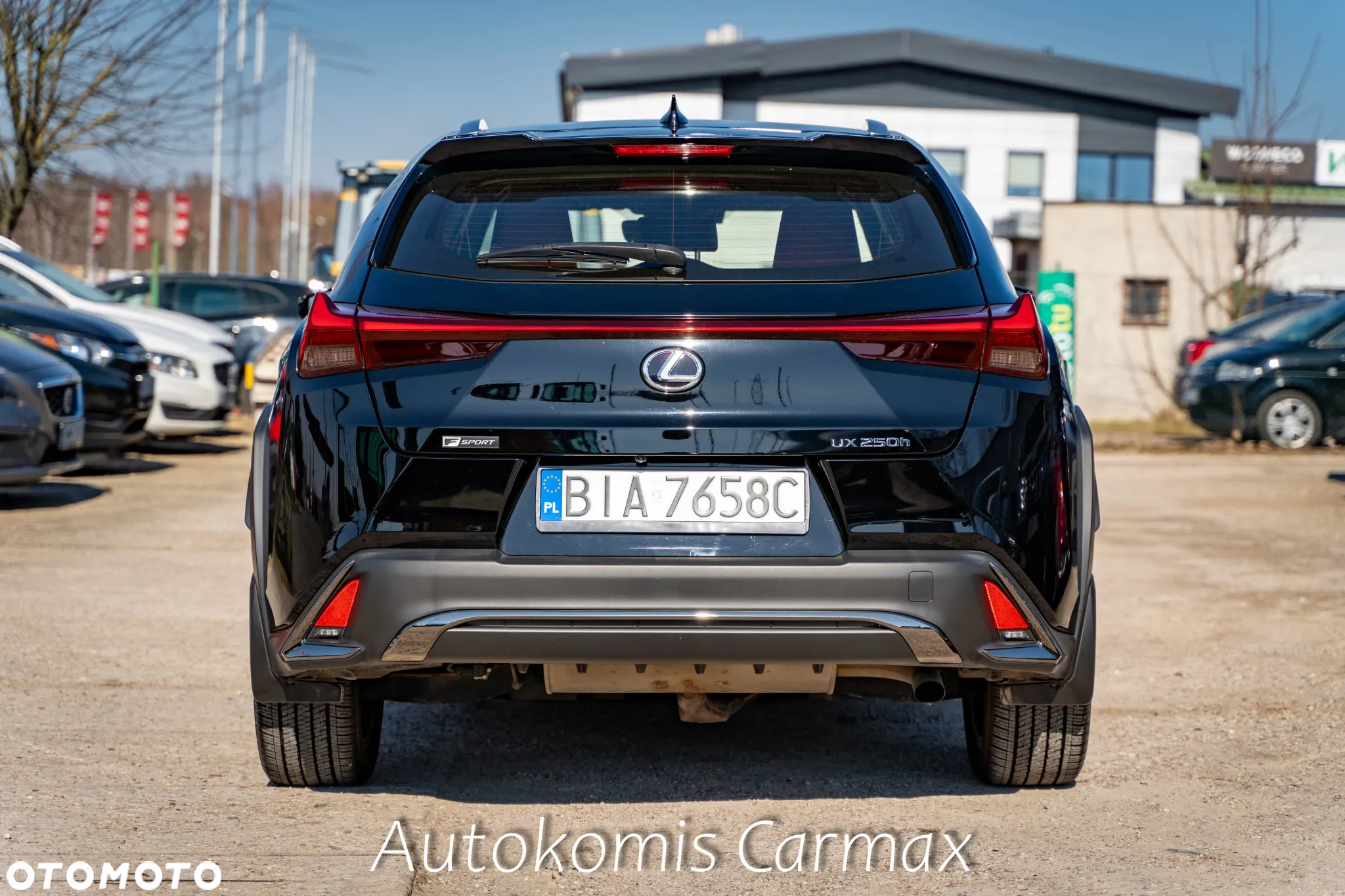 Lexus UX - 8