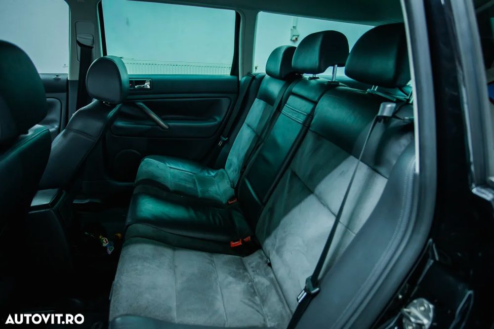 Volkswagen Passat Variant 2.0 TDI DPF Highline - 15