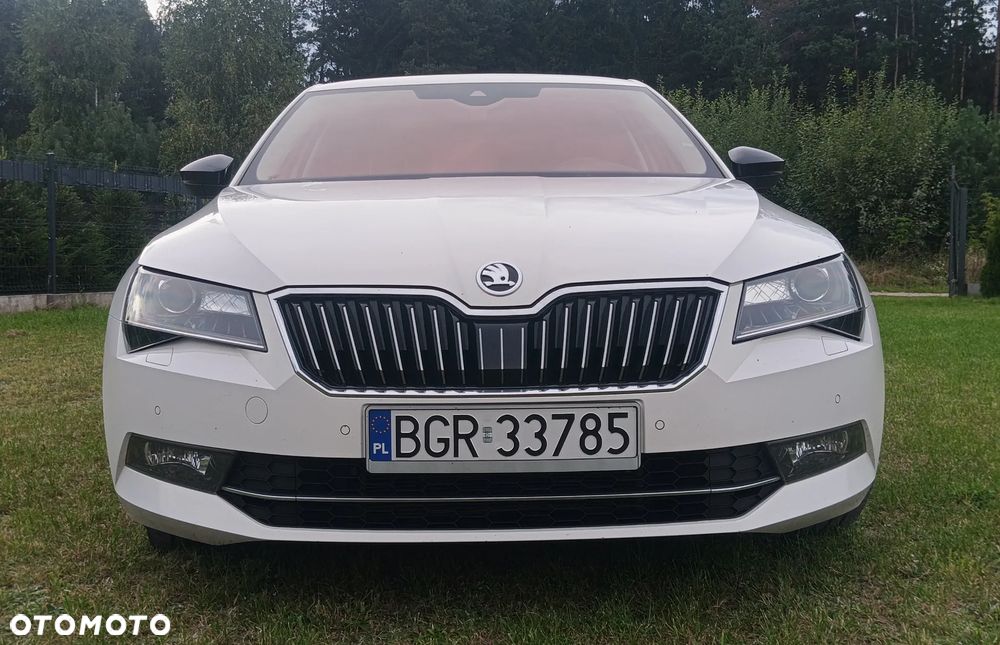 Skoda Superb 2.0 TDI Ambition DSG - 5