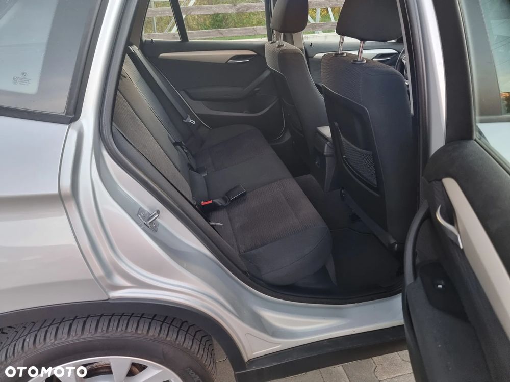 BMW X1 xDrive25d - 26