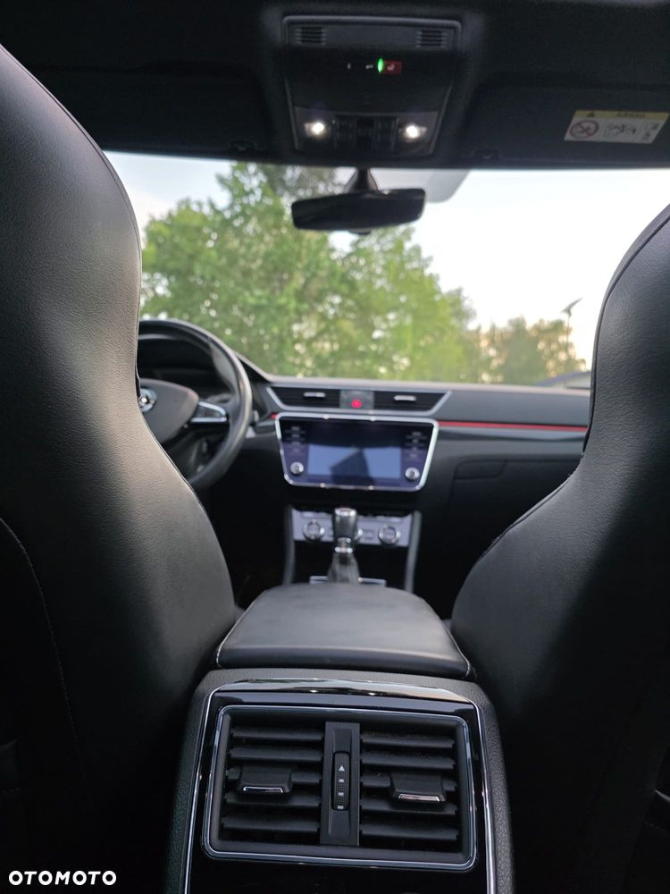 Skoda Superb 2.0 TSI Active DSG - 22