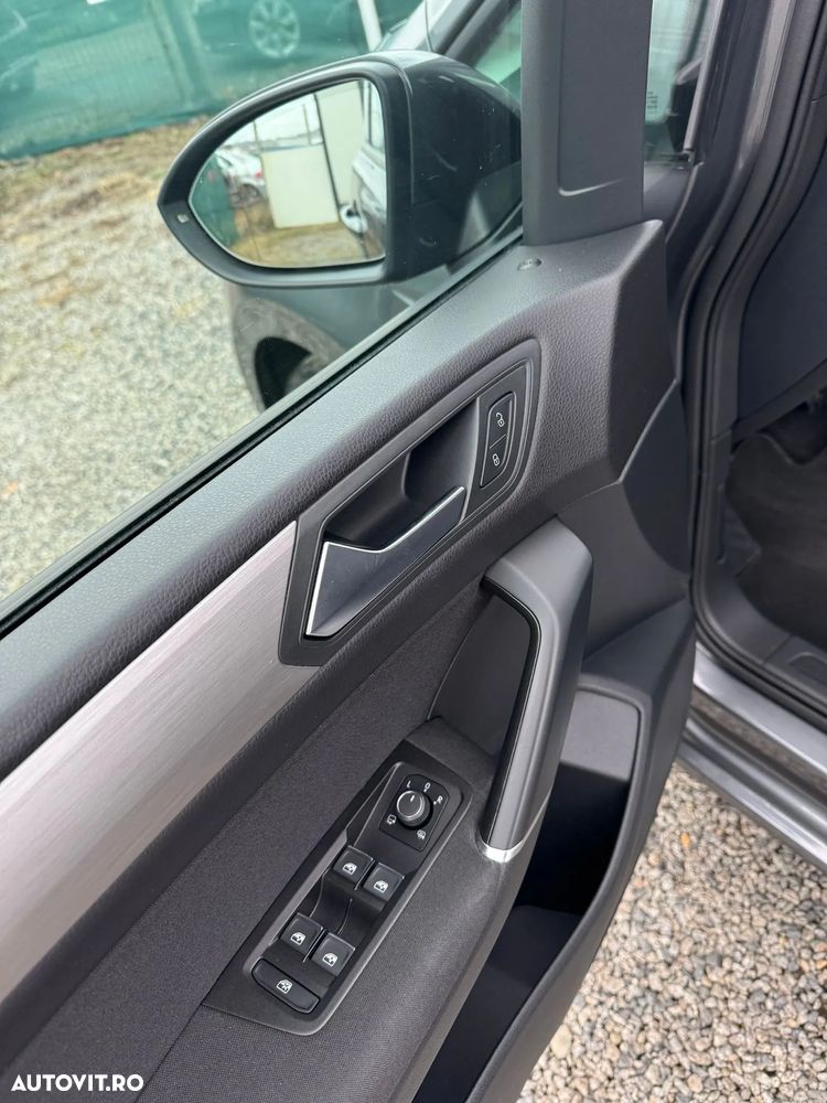 Volkswagen Touran 1.4 TSI DSG Comfortline - 32