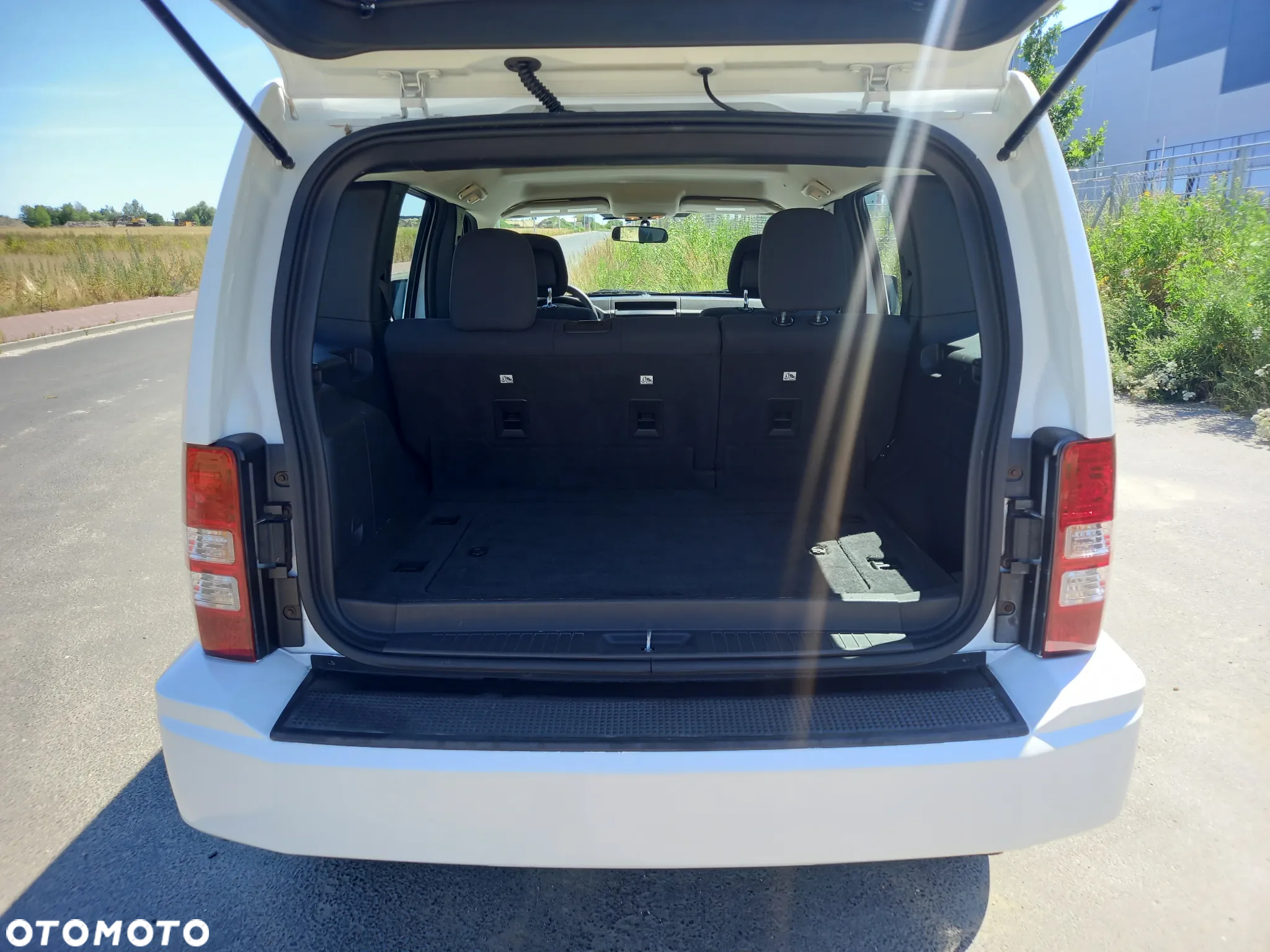 Jeep Liberty - 37