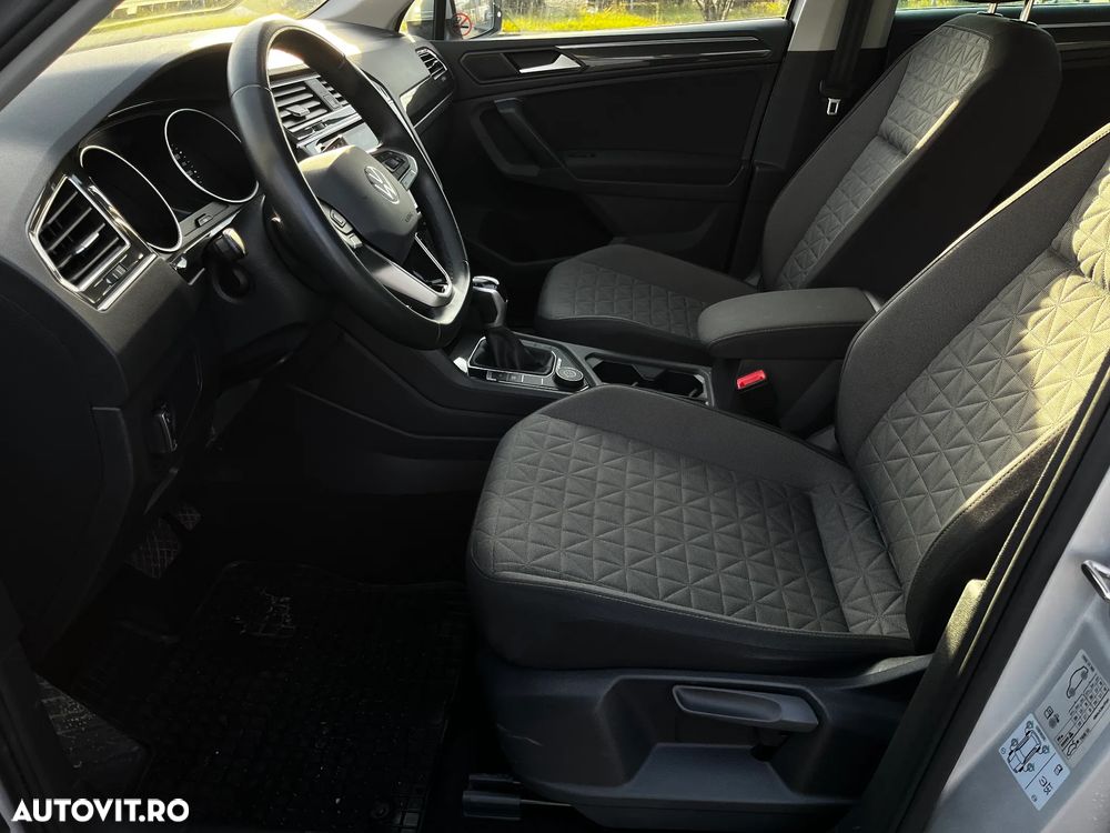 Volkswagen Tiguan - 10