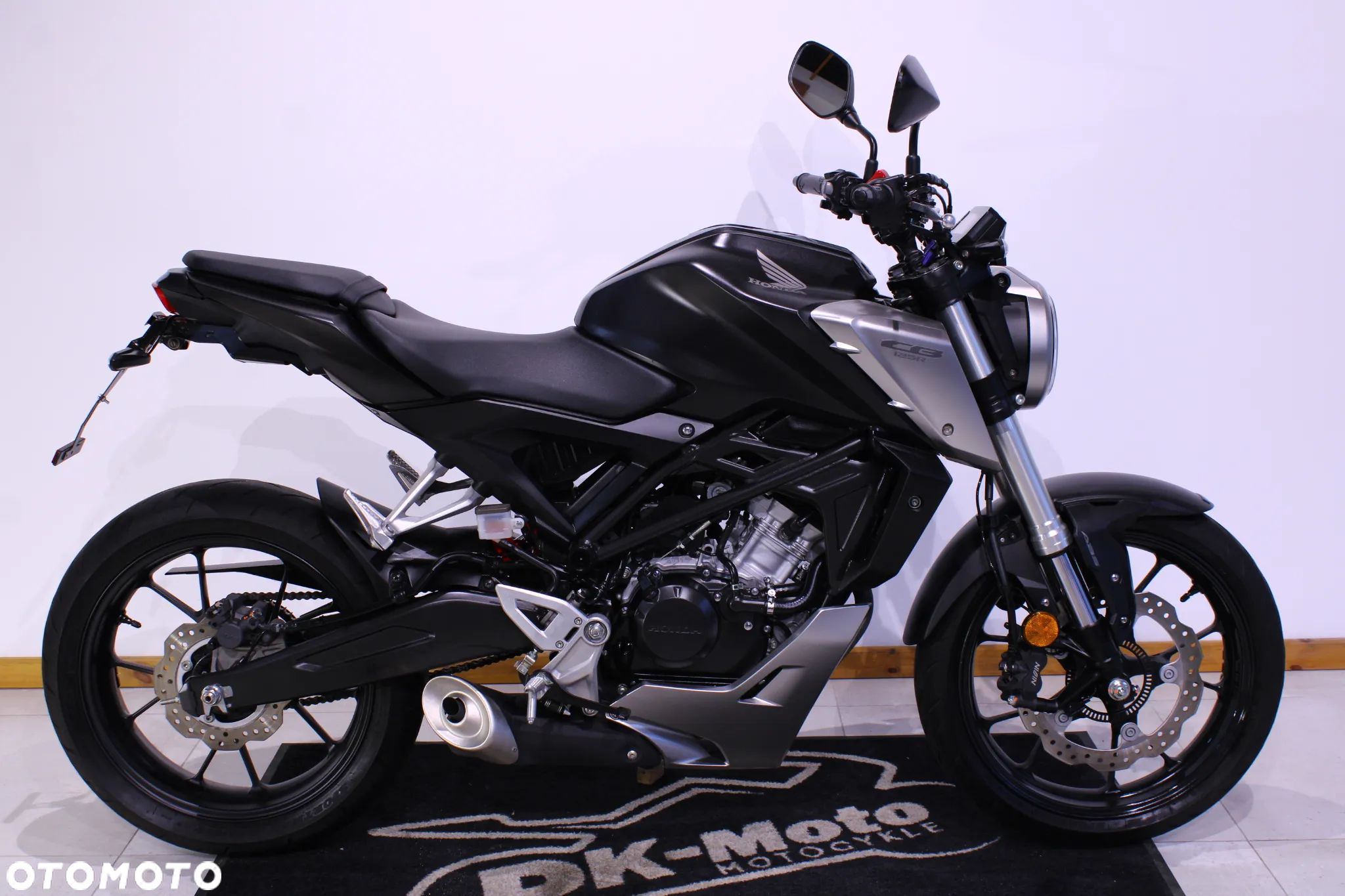 Honda CB - 1