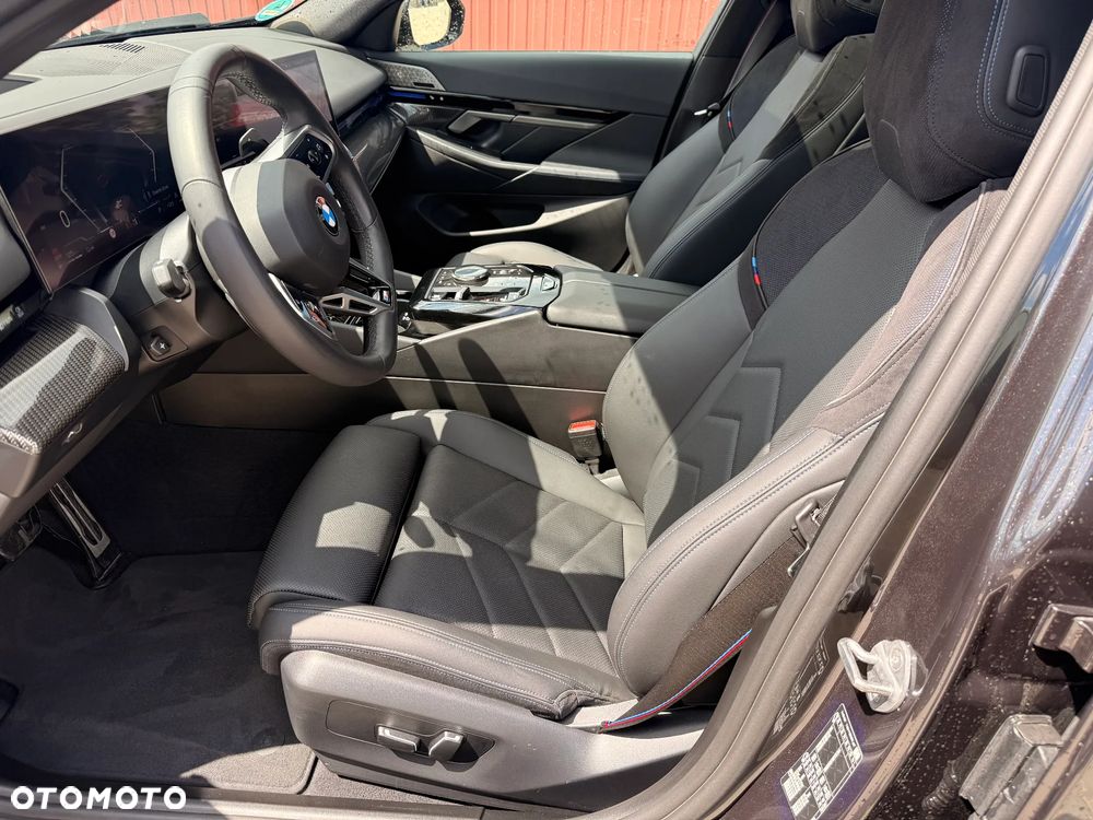 BMW Seria 5 520d mHEV M Sport - 12