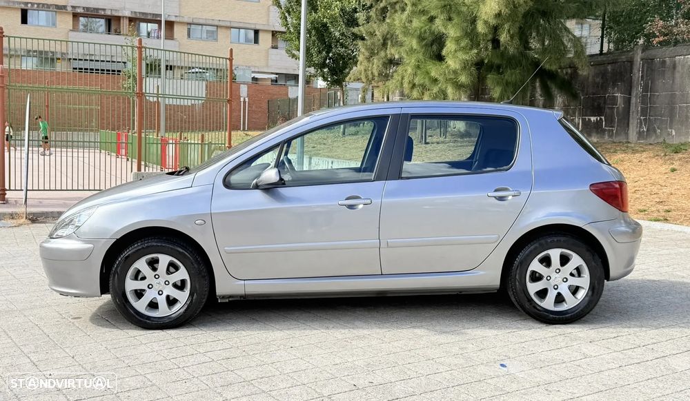Peugeot 307 1.4 HDi Premium - 16