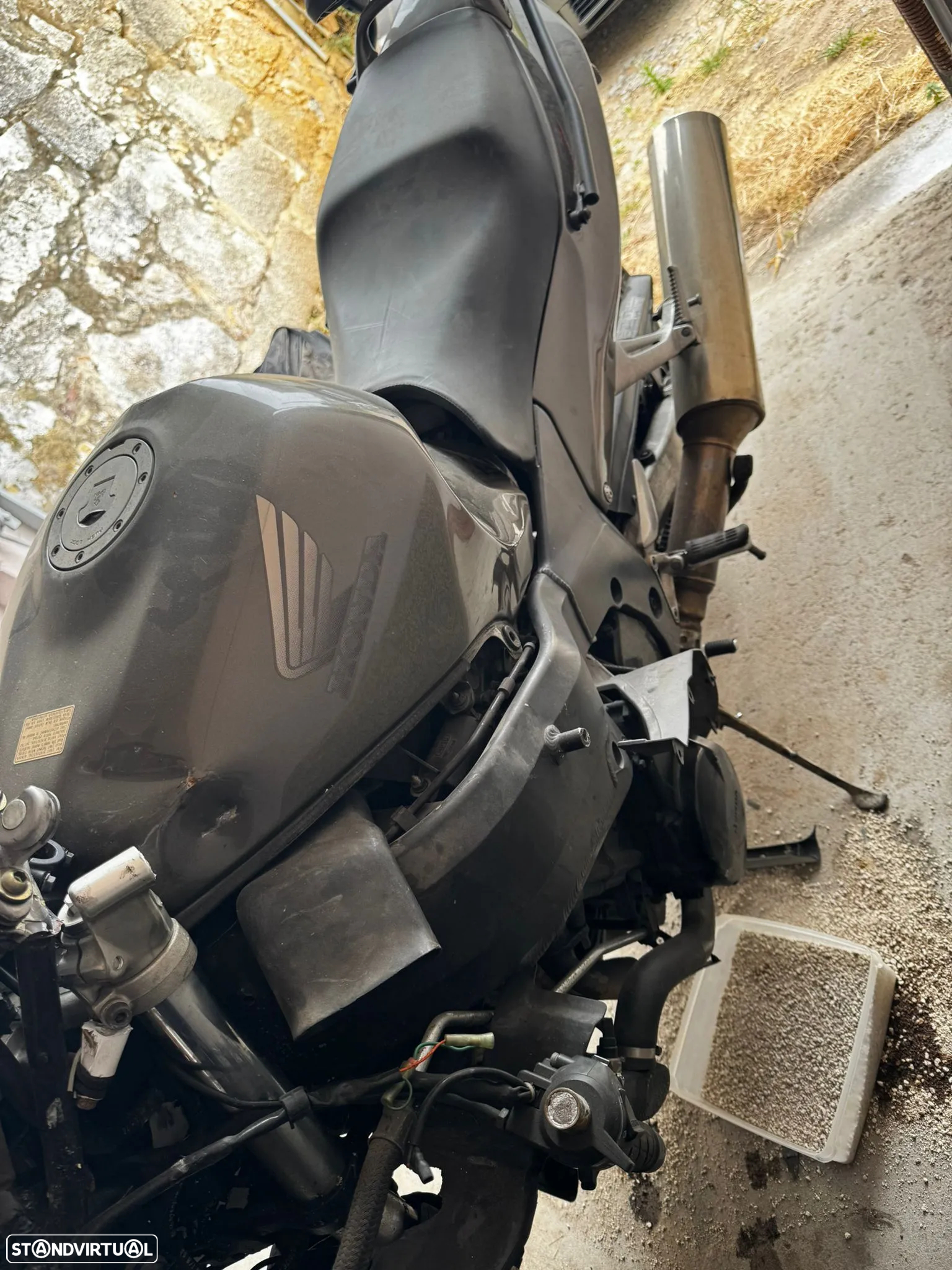 Honda CBR1100XX Peças - 11