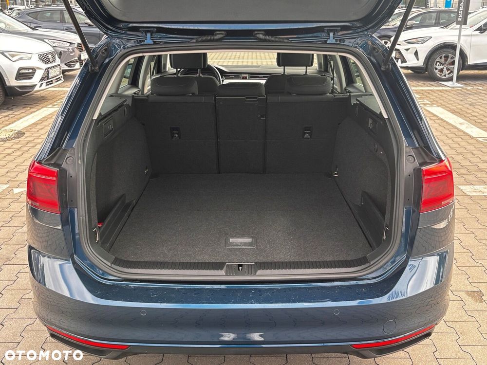Volkswagen Passat Variant - 41