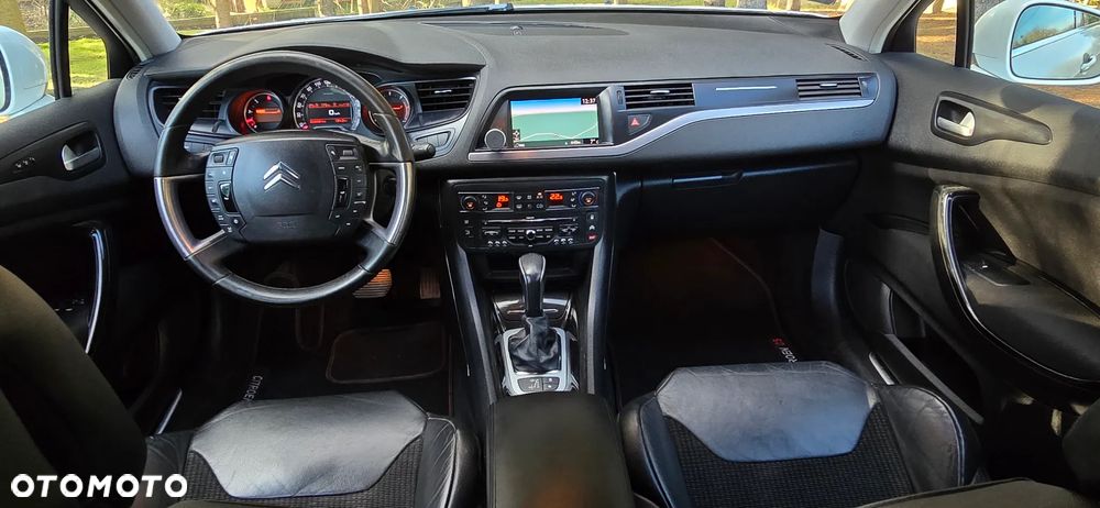 Citroën C5 HDi 135 Automatik Exclusive - 24