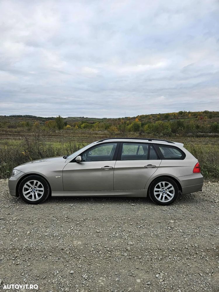 BMW Seria 3 318d DPF Touring - 3
