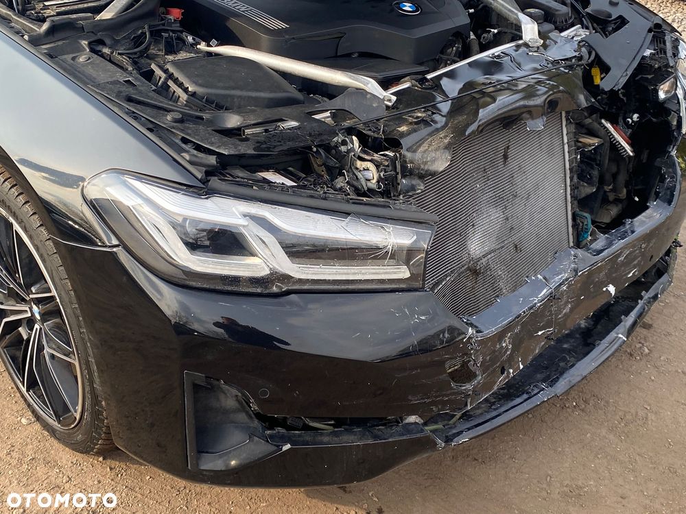 BMW Seria 5 530i Luxury Line sport - 8