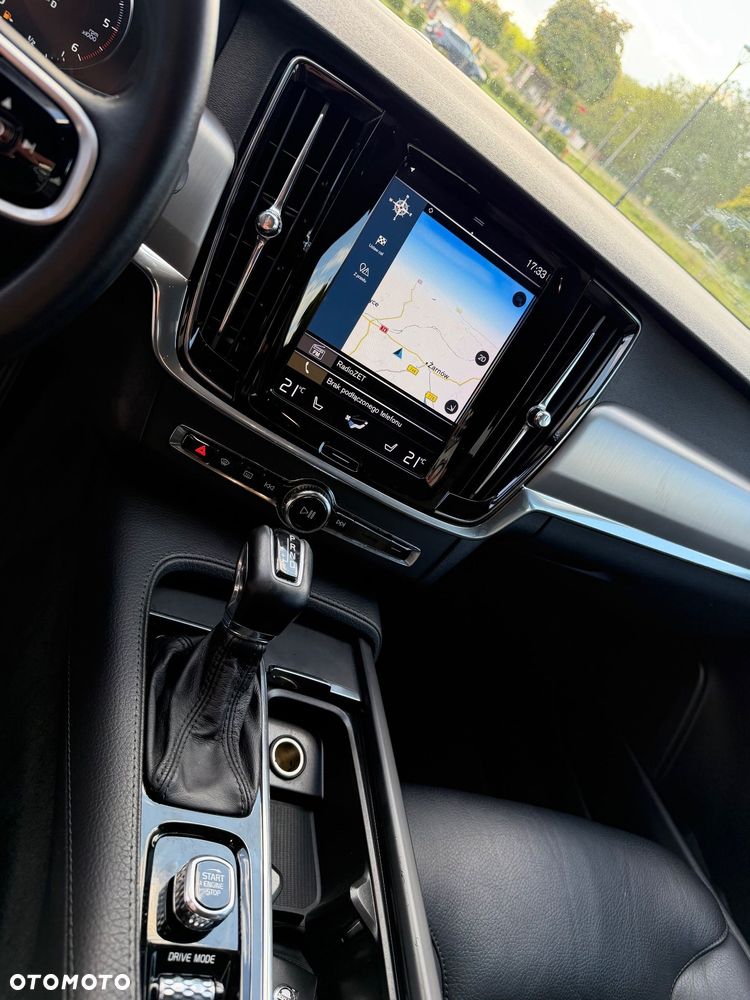 Volvo V90 D4 Geartronic Momentum - 31