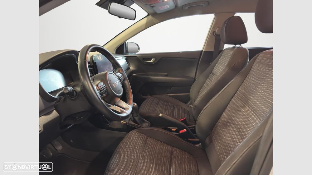 Kia Stonic 1.0 T-GDI Drive — fotografia 7