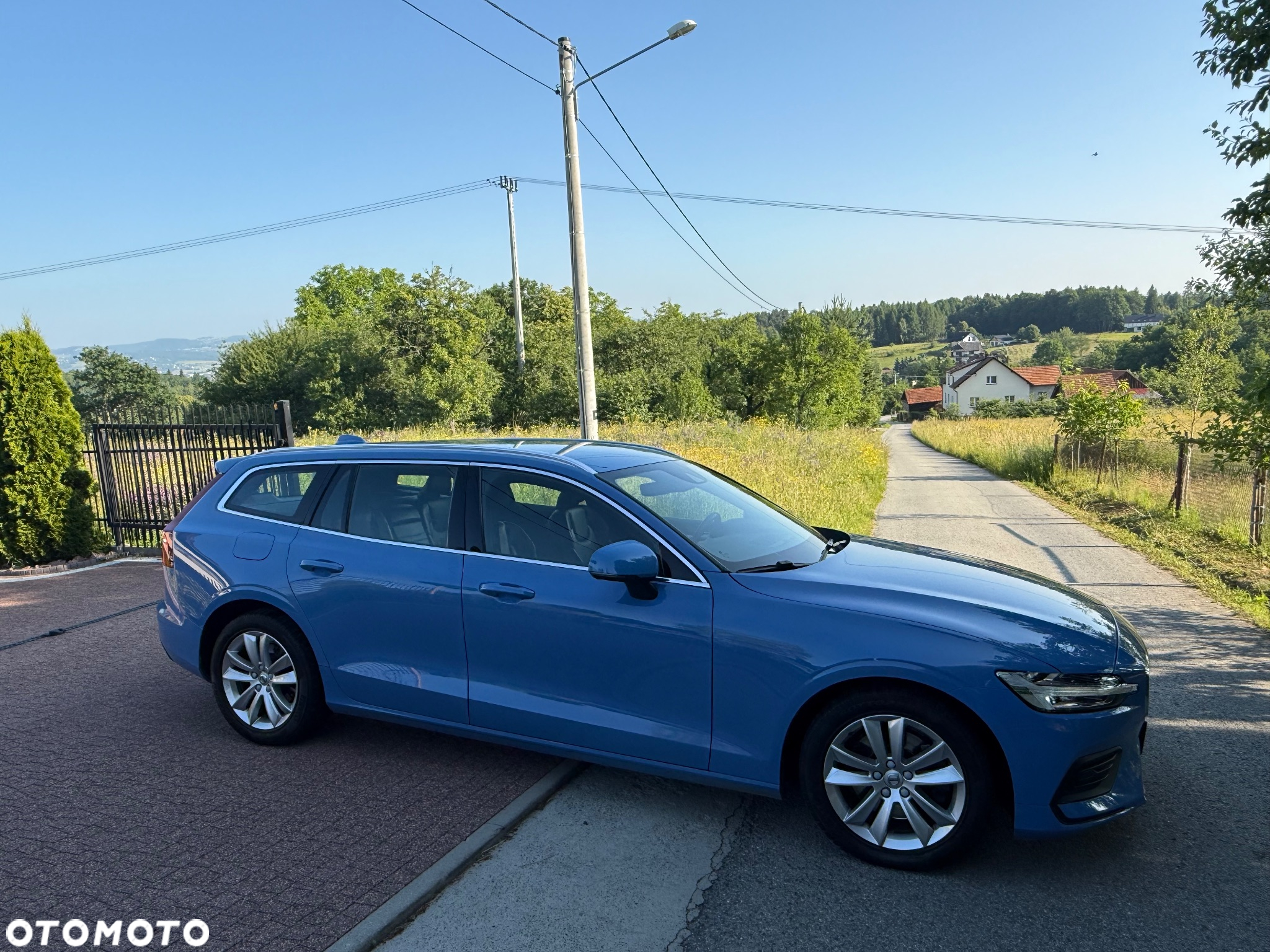 Volvo V60 D4 R-Design - 14