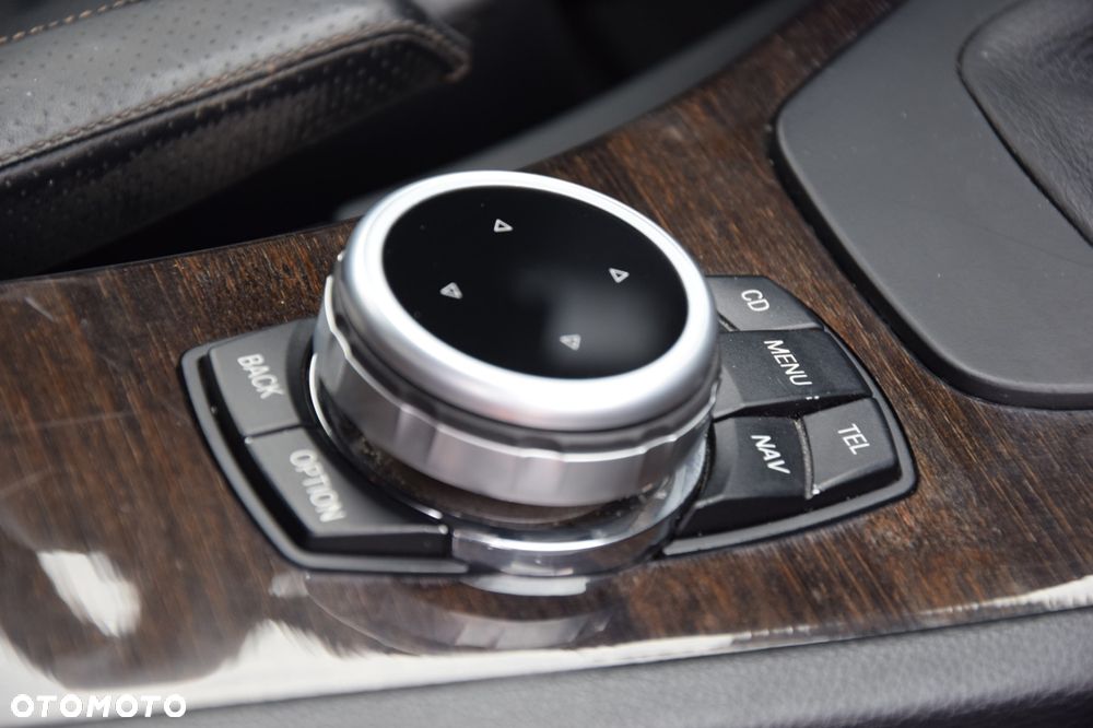 BMW Seria 3 335i M Sport Edition - 28