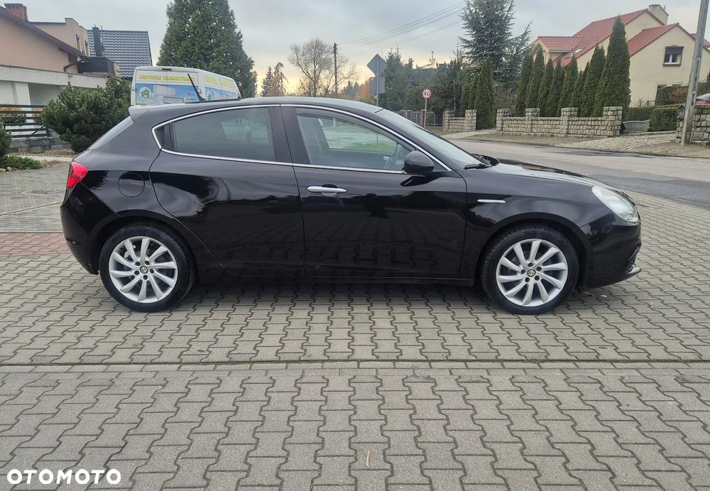 Alfa Romeo Giulietta 1.6 JTDM 16V - 5