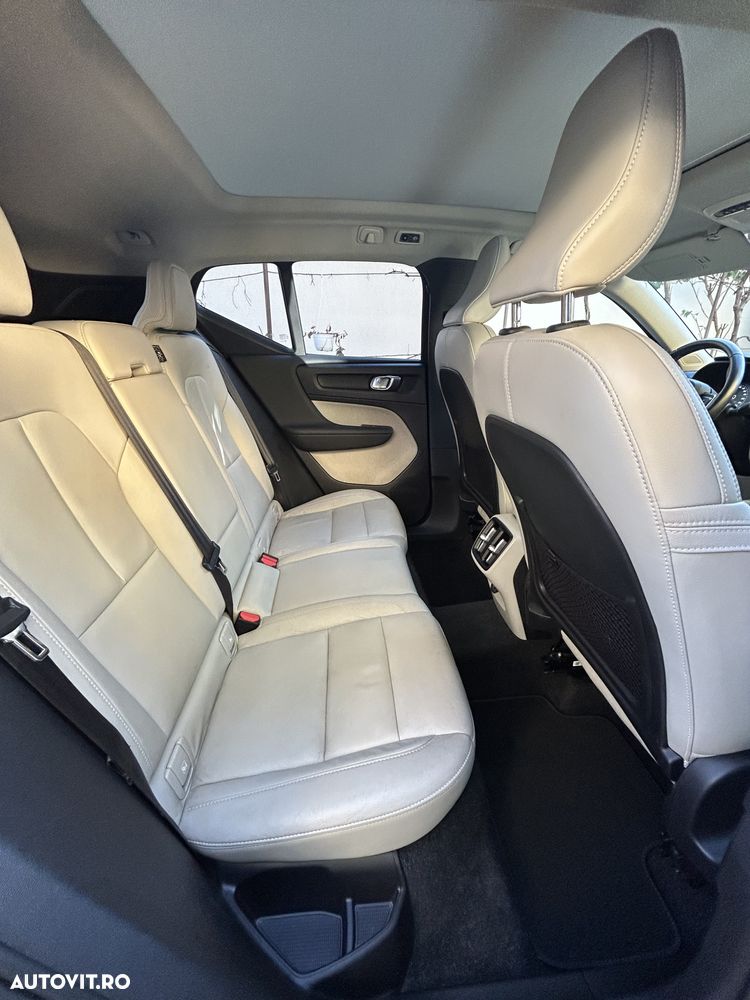 Volvo XC 40 D4 AWD Geartronic Inscription - 7