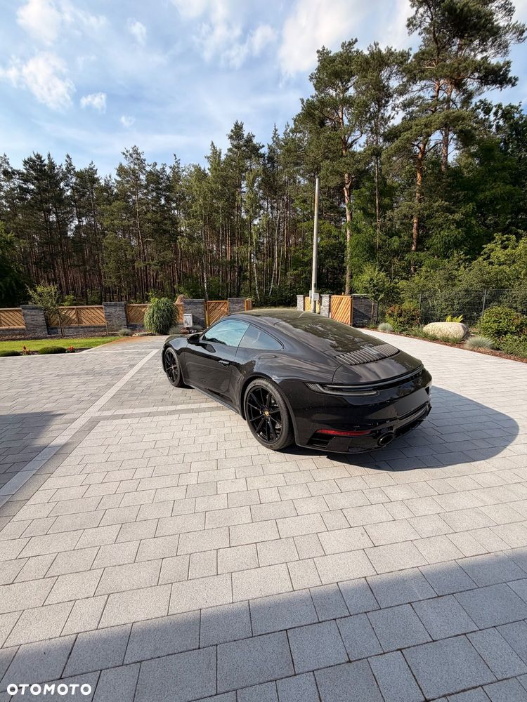 Porsche 911 Carrera 4S - 1