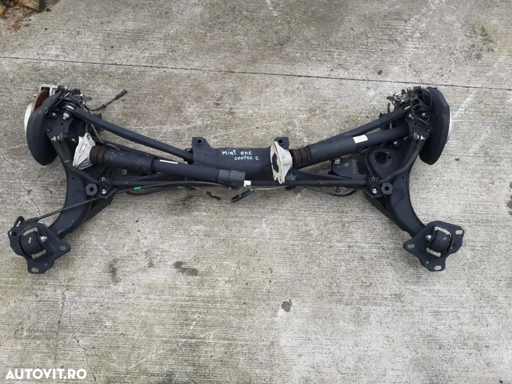 Fuzeta spate stanga dreapta Mini Cooper S F55 2013 2014 2015 2016 COD 6852427  33526852427 149415 - 1