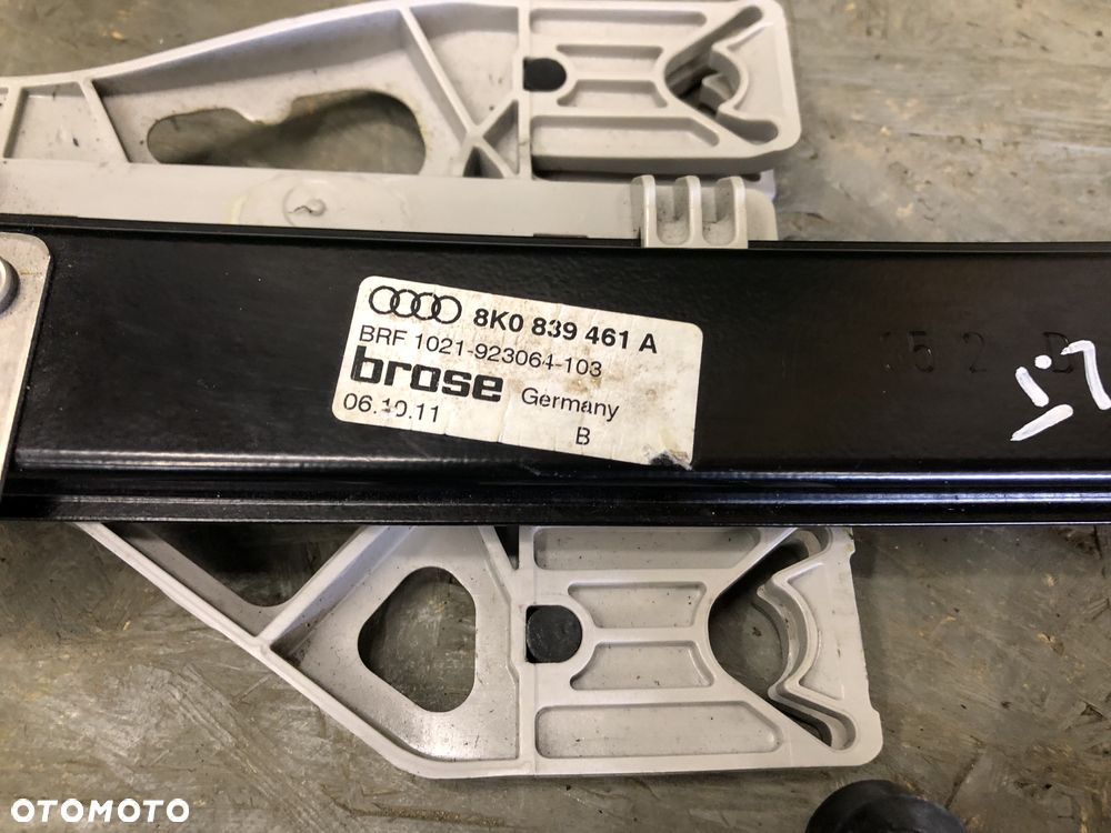 AUDI A4 B8 AVANT KOMBI PODNOŚNIK MECHANIZM SZYBY LEWY TYŁ LEWY TYLNY 8K0839461A - 2
