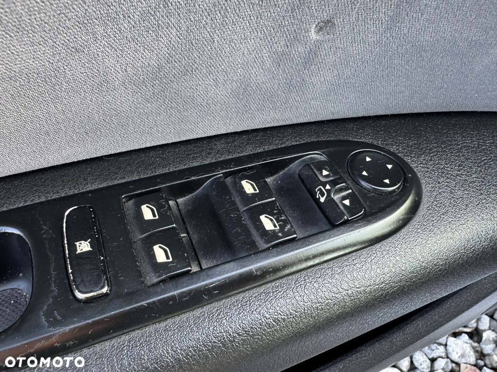 Peugeot 407 1.6 HDi Premium - 9