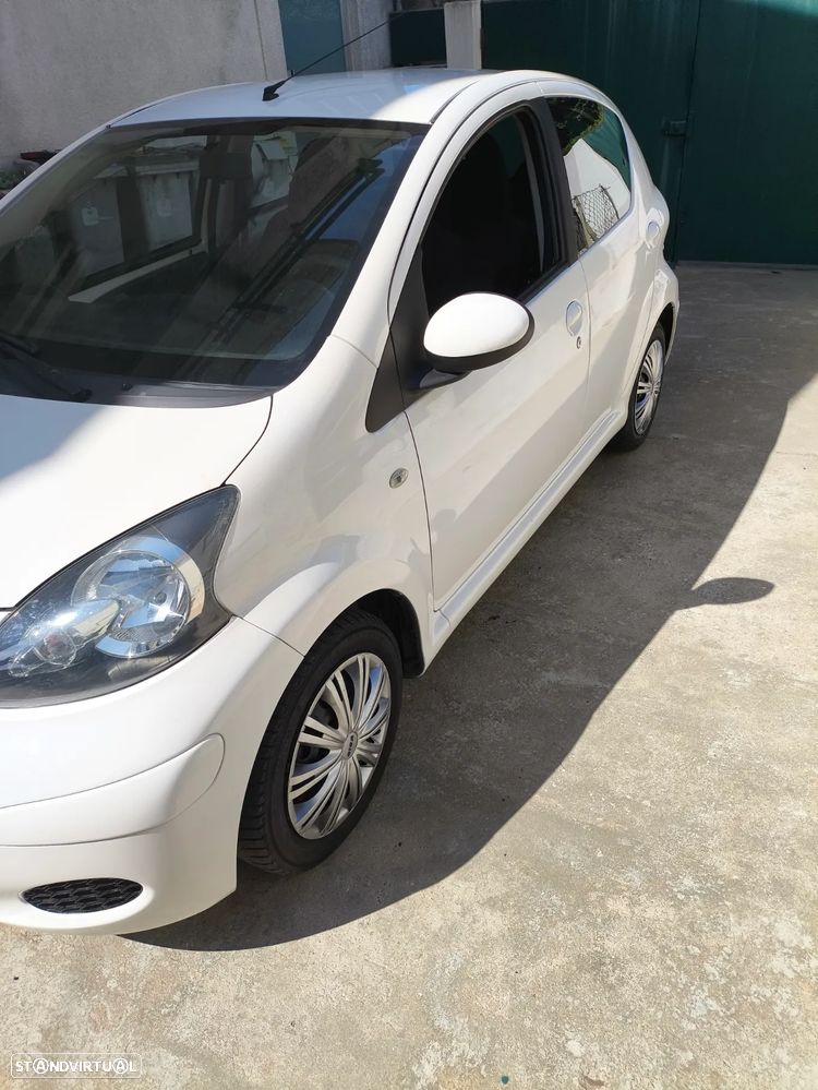 Toyota Aygo 1.0 - 22