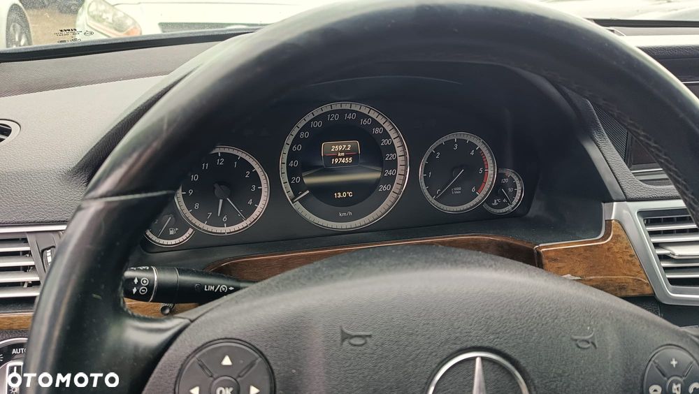 Mercedes-Benz Klasa E - 6