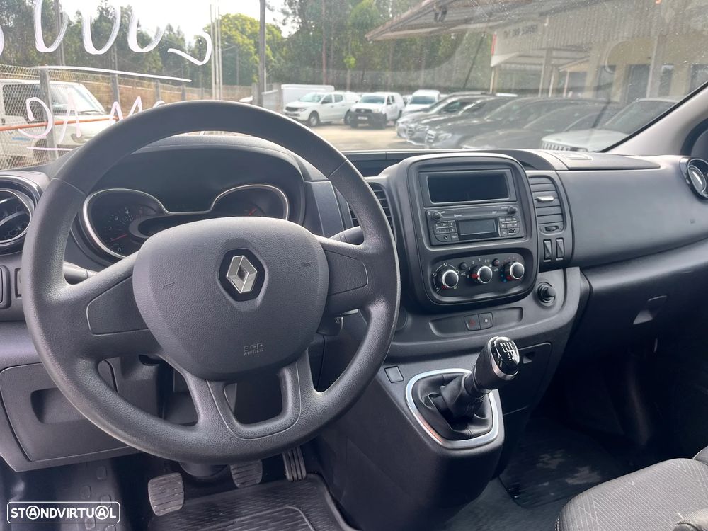 Renault TRAFIC 2.0 Dci 120cv - 9