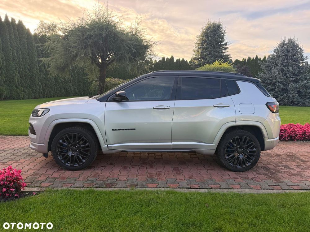 Jeep Compass - 22