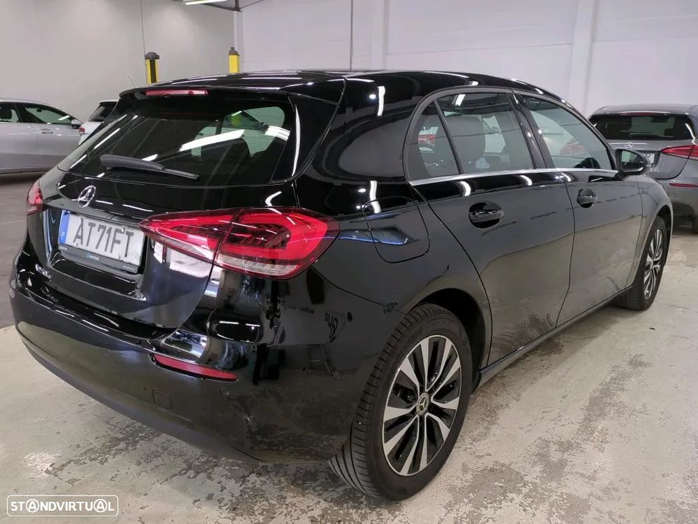 Mercedes-Benz A 250 e Style Plus - 3