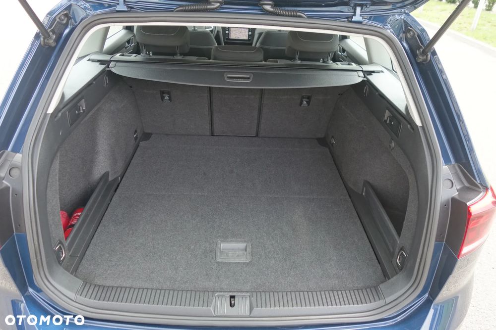 Volkswagen Passat 2.0 TDI EVO Business DSG - 12