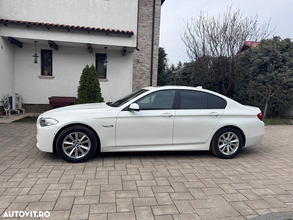BMW Seria 5 525d Aut. Modern Line - 13