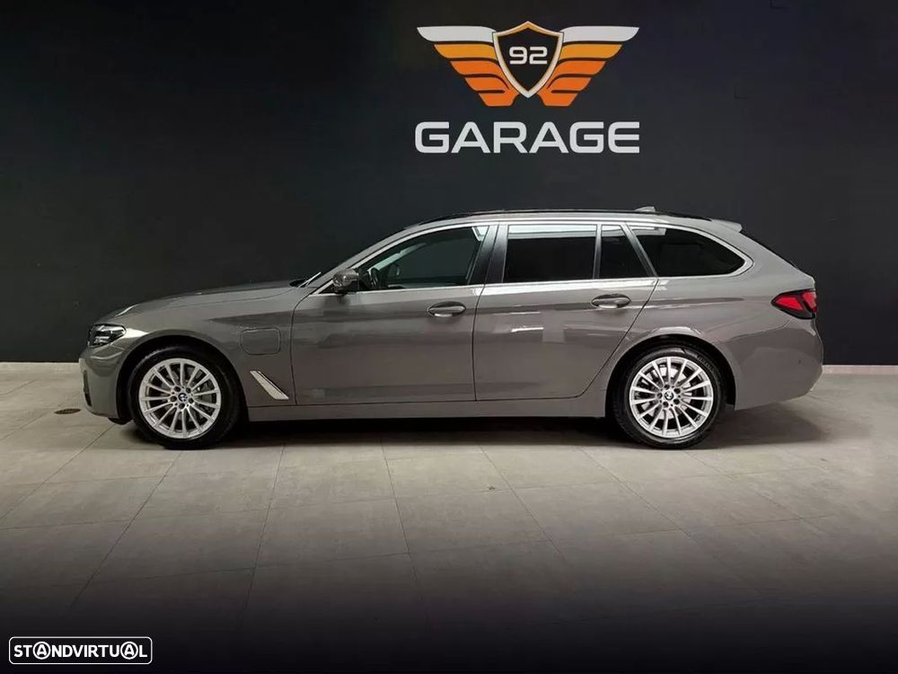 BMW 530 e Line Luxury - 3