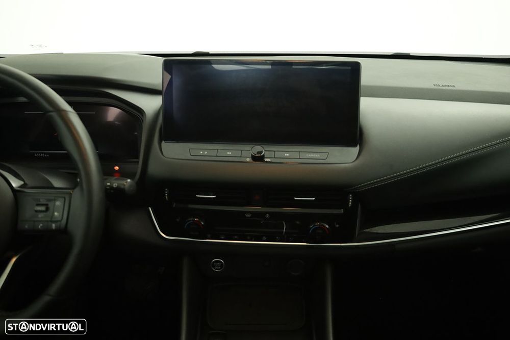 Nissan Qashqai 1.3 DIG-T N-Connecta LED Xtronic - 9