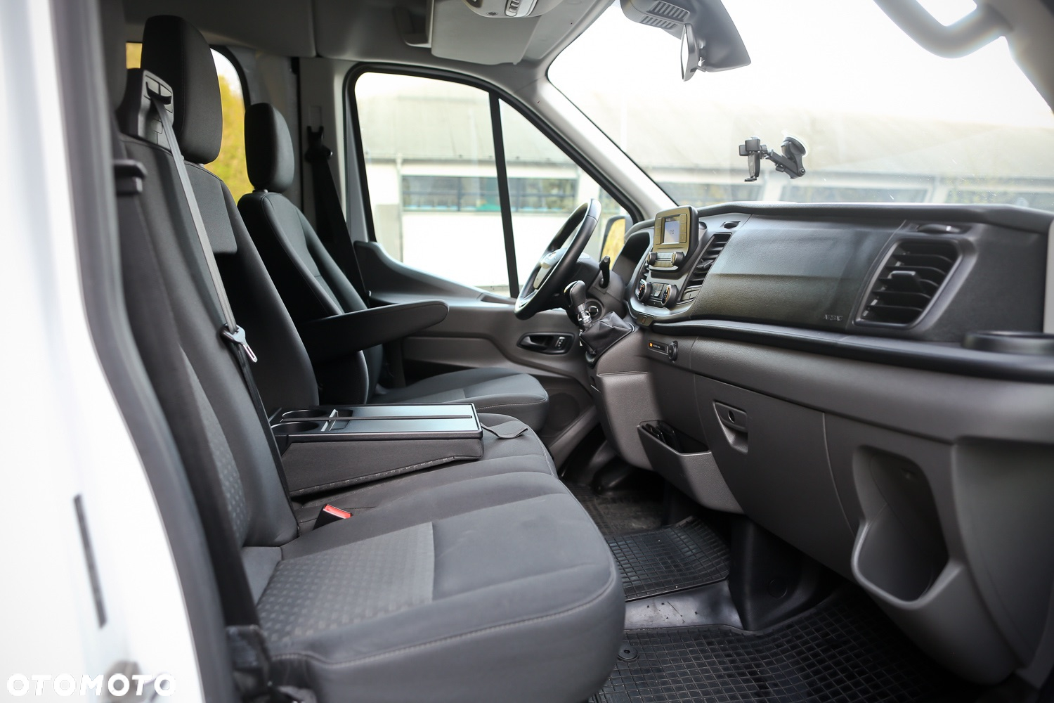 Ford Transit - 24